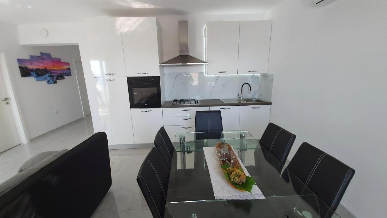 Apartments Zorica Duce Luaran gambar