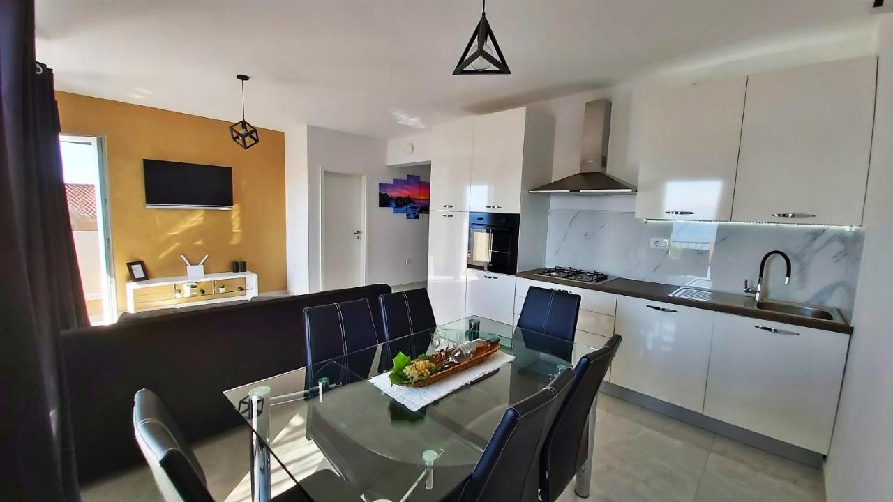 Apartments Zorica Duce Luaran gambar